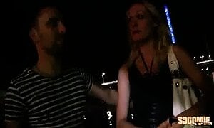 Candice Obtiene Sexo Anal Frente A Su Esposo