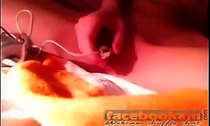 Amateur Teen Masturbates On Cam