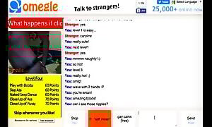 Hot Girl Strips On Omegle