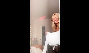 Hot Whoopsies - Funny Accidental Nudity