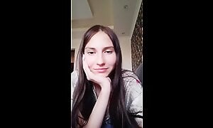 Kamilla Flashing Tits 2023-05-28-190854
