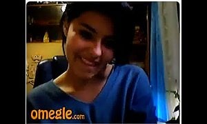 Super Pretty Short Hair Girl Show On Omegle