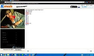 Girl Flashes boobs on omegle