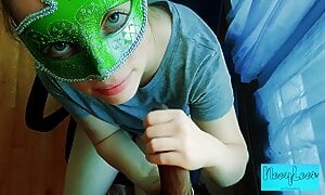 Amateur Français - Faciale Ratée à Côté De La Fenêtre Mdr