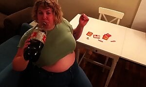 ALICE EATS: LOUD WET BURPS AND HUGE BELLY EXPANSION
