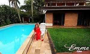 Madrasta Dá Lição Na Enteada que Só Quer Saber De Funk