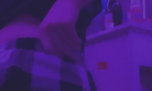 Showing off my ass :3