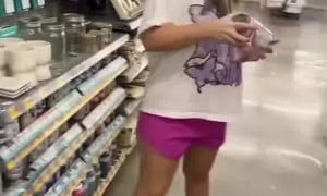 Lara juicy fart 13