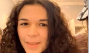 Three girls recording loser cum on omegle