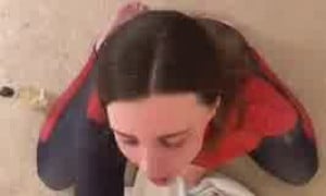 Sunny Ray - Slutty spider G blowjob