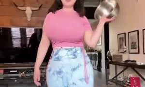 Aroomi Kim  porn new porn video with BF
