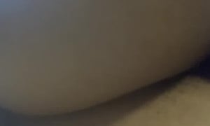 [YT girl] Cute fart