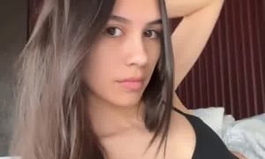 Caryn Marjoriee sexy on bed