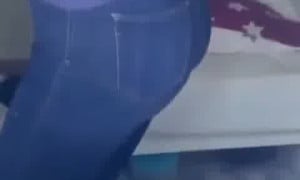 Girl farts - video 24