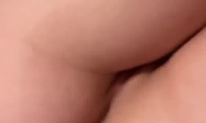 Nude loud fart *RARE*