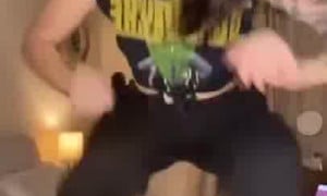 Girl farting comp - video 4