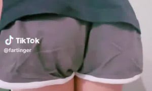 Thai girl farting 2