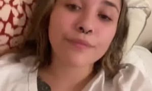 Girl farts - video 43