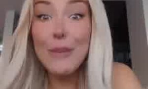 Tana Mongeau sexy oral
