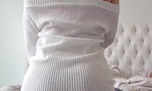 Alinity   - No panties show off pussy