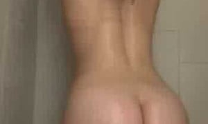 Aranzasinte full nude shower...