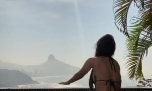 Nyvi Estephan sexy bikini