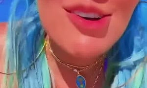 Karol G new vid-update...!!
