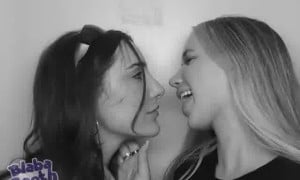 Nadia Amine new lesbian kissing video!!! So hot