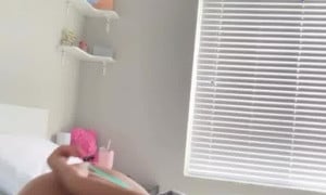 Sariixo porn - Sluts Babe masturbating with a Sex toy