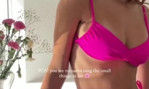 Emily Feld sexy babe