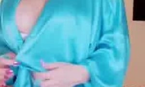 Coco Austin - Nude show on bed...