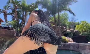 Ppcocaine porn - No underwear shaking wet pussy Outdoor