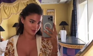 Sveta Bily hot sexy babe...