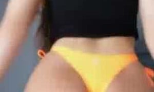 Emarrb OF porn Video - Spreading Booty
