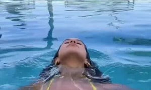 Genny Shawcross Show Off Big BOOBS in the Pool