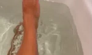 Scarlet Vas  porn - Show Off perfect tits in shower