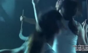 Nude Weapon 2002
