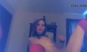 Slim Ginger Spun At Meth Gets A Hit Of The Skin Pipe