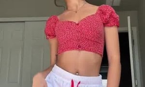 Janiceni Cholee!! Sexy in bedroom...