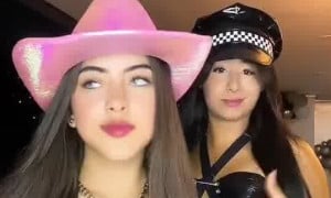 Laura Sofia - Sexy with her friend