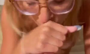 Ambie Bambii Blowjob Facial  