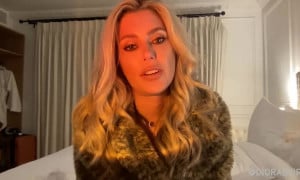 Diora Baird Hot Livestream
