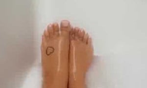 6ar6ie6 Masturbate on the love seat Videos