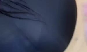 Lara rose - Spider on Her fat ass