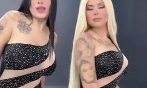 MONA Y GEROS/Monafashion   Naked Pussy on Mirror New