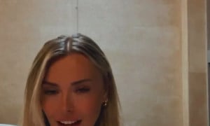 Corinna Kopf OF Video - Shaking Boobs in bathtub