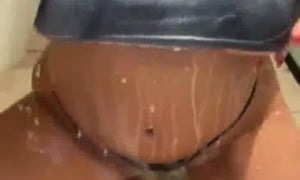 Anna paul - Take a hot bath with milk - 