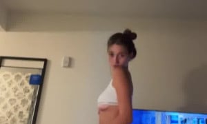 Anna Malygon - Show Big Tits on Bed [ HOT ]