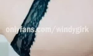 Windy Girk - Naked Show Nipple Her...