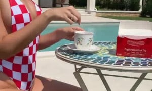 Ivana Knoll - Hot croatia model sexy in new video